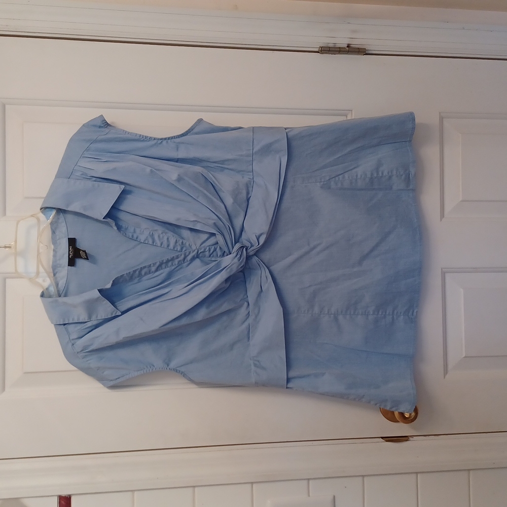 EUC - ALFANI - BLUE  SLEEVELESS TOP - 20W